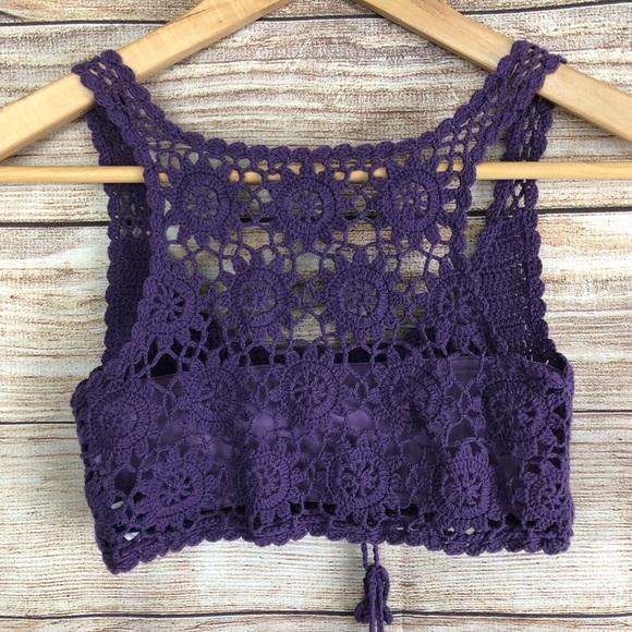 5/$25 Purple Crocheted Cropped Tank Size S - Picture 4 of 4